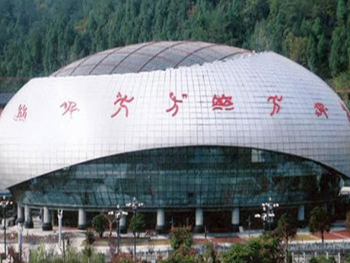 吴忠体育中心球形网架加工安装